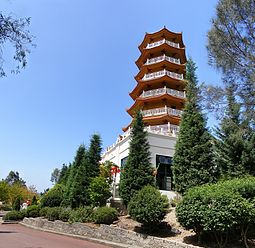 255px-1.3-Nan_Tien_Temple